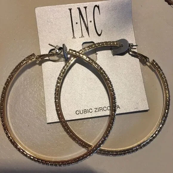 Large gold hoop earrings cubic zirconia - Picture 3 of 5